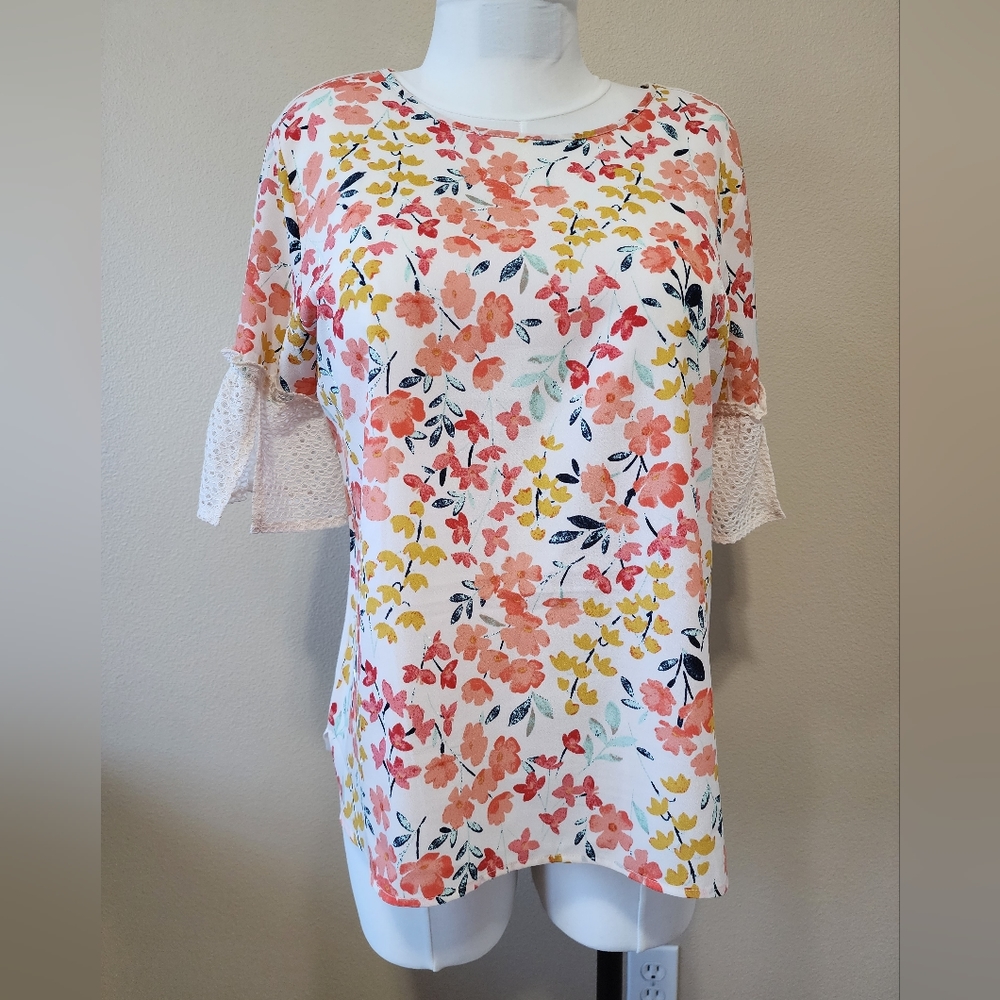 Ladies Van Heusen top